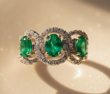 14K White Gold Emerald & Diamond Chain Link Ring