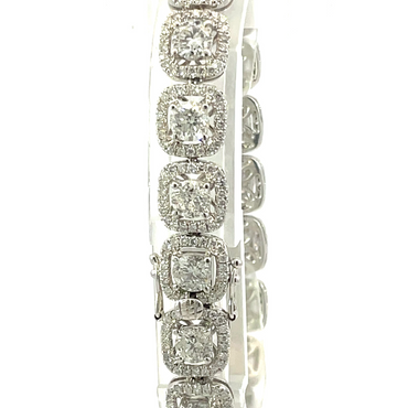 Cushion-Cut Diamond Halo Bracelet