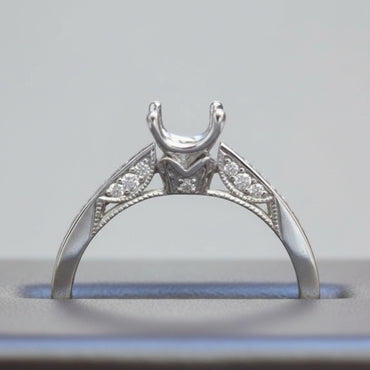 Tacori 18K White Gold Solitaire Engagement Ring Mounting