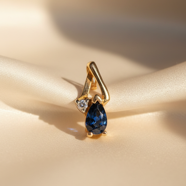 14K Yellow Gold Pear Sapphire & Diamond Pendant – Front View
