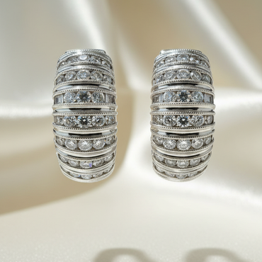 14K White Gold Diamond Multi-Row Huggie Hoop Earrings – Face View
