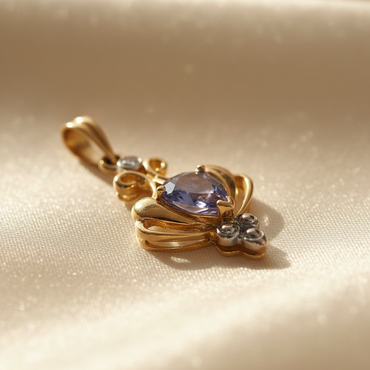 14K Yellow Gold Tanzanite & Diamond Art Nouveau Pendant - Macro View