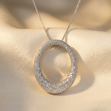 14K white gold 0.85 ctw diamond O pendant, close front view