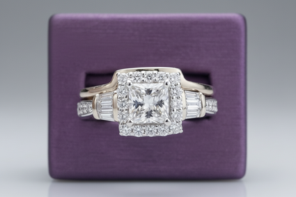 Round & Baguette Wedding Set