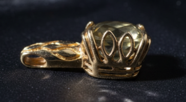 14K Yellow Gold Olive Quartz Filigree Pendant