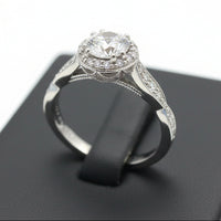 Vintage-Style Diamond Engagement Setting