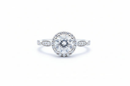 Vintage-Style Diamond Engagement Setting