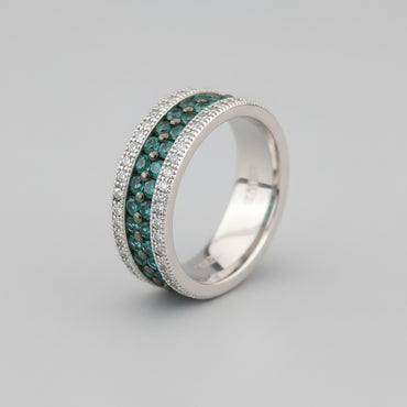Vintage-Style Emerald & White CZ Pavé Band