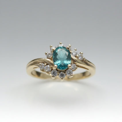 Emerald Starburst Halo Ring