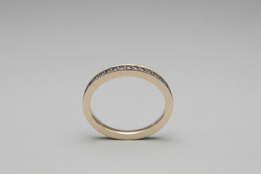 Golden Noir Milgrain Band