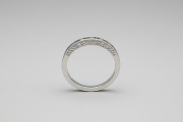 Blue & White Diamond Alternating Band