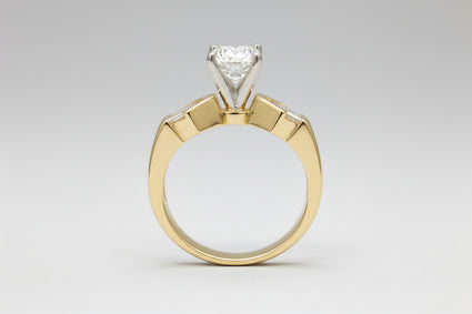 Two-Tone Princess Diamond Semi-Mount