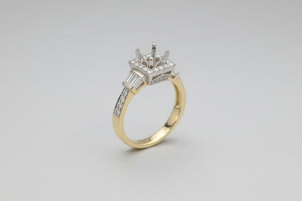 Round & Baguette Wedding Set