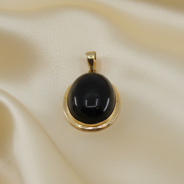 Black Onyx Pendant - Rich Cream Silk