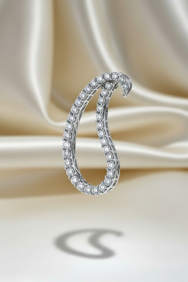 10K white gold diamond comma pendant side view no chain