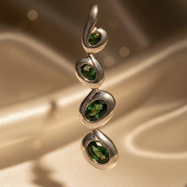 Sterling Silver Green Stone Triple Drop Pendant - Stone Detail View