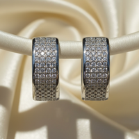 10K White Gold 0.80ctw Diamond Huggie Hoop Earrings – Front View