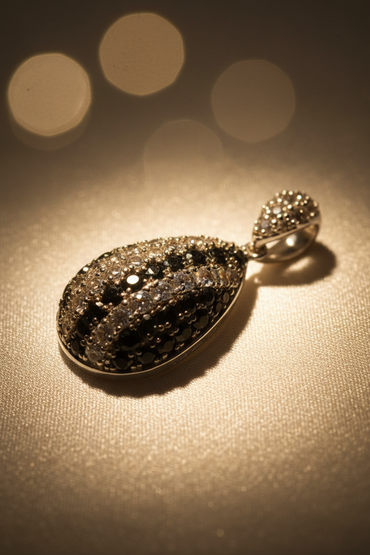 14K White Gold Black & White Sapphire Teardrop Pavé Pendant – Side View