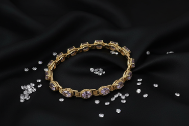 10K Yellow Gold Oval Amethyst Link Bracelet - Angled View