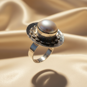 Sterling Silver Mabe Pearl Bezel Cocktail Ring - Three-Quarter View