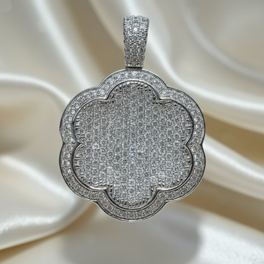 10K white gold .58ctw diamond quatrefoil clover pavé pendant, top-down view