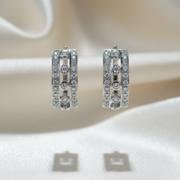 14K White Gold Floating Bezel Diamond Huggie Hoop Earrings – Face View