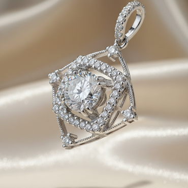 18K white gold diamond halo pendant side view