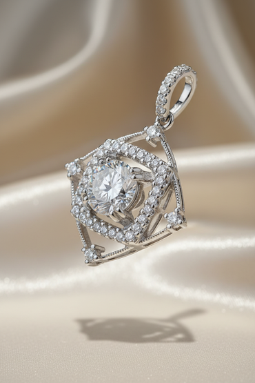 18K white gold diamond halo pendant side view