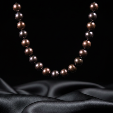 Dark freshwater pearl strand necklace - close-up detail