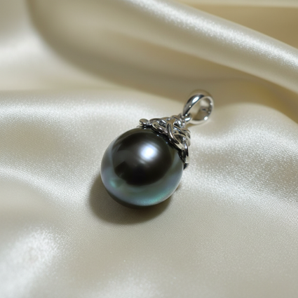 18K White Gold Black South Sea Pearl Pendant - three quarter editorial