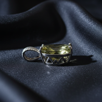 14K White Gold Olive Quartz and Diamond Pendant – Side Profile
