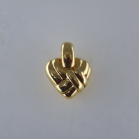 Ribbed Puffy Heart Pendant in 14K Yellow Gold