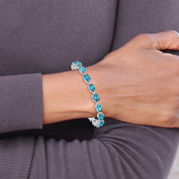 Sterling Silver Rhodium-plated Blue Topaz Bracelet