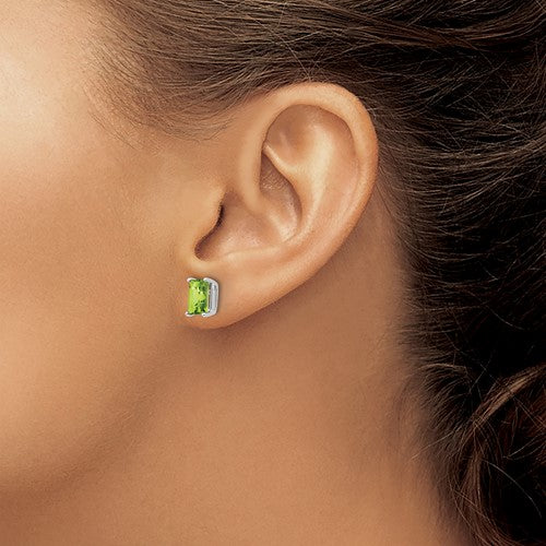 14k White Gold 7x5mm Emerald Cut Peridot Earrings